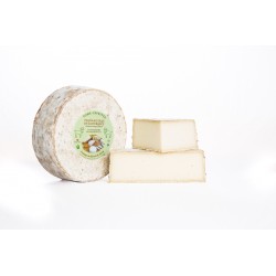 Tome Capritte au lait de chèvre. Portion de 200 G environ  Echange Paysan