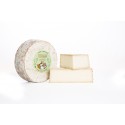 Tome Capritte au lait de chèvre. Portion de 200 G environ  Echange Paysan